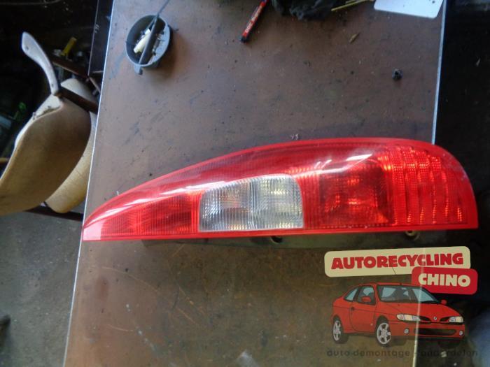 Achterlicht rechts van een Mitsubishi Colt, Auto-onderdelen, Verlichting, Mitsubishi, Gebruikt, 3 maanden garantie, Ophalen of Verzenden