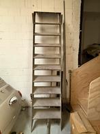 Oude stalen trap (2,5m), Doe-het-zelf en Bouw, Ladders en Trappen, Ophalen, Zo goed als nieuw, Trap