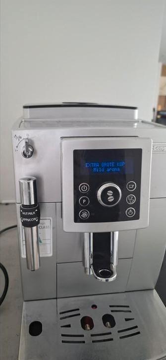 Machine à expresso Delonghi avec garantie de 3 mois, Electroménager, Cafetières, Comme neuf, Café moulu, Café en grains, Cafetière