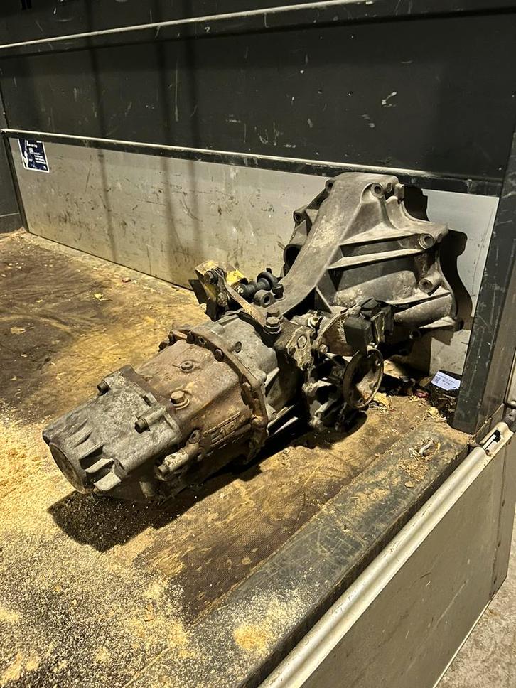 Boîte de vitesses Porsche 944 8 soupapes (1983-1984), Auto-onderdelen, Transmissie en Toebehoren, Porsche, Ophalen