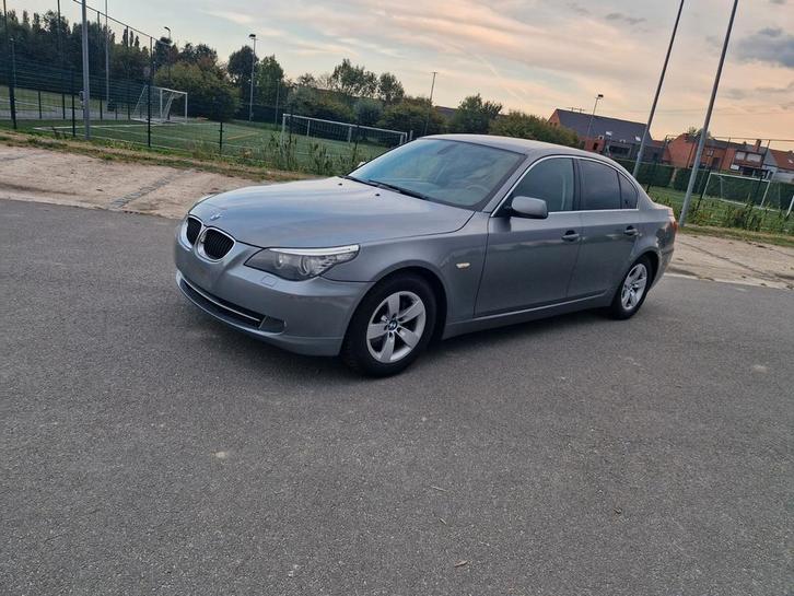 BMW 520D 2.0L BERLINE DIESEL EURO5, Auto's, BMW, Bedrijf, 5 Reeks, ABS, Achteruitrijcamera, Adaptieve lichten, Adaptive Cruise Control