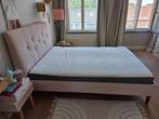Ikea Idanas gestoffeerd bed 1m40 roze + matras + 2 donsen, Huis en Inrichting, Slaapkamer | Bedden, Ophalen, Overige kleuren, Tweepersoons