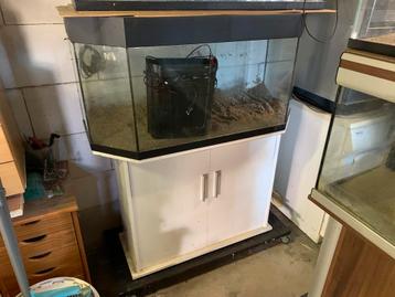 Aquariums 6 stuks  beschikbaar voor biedingen