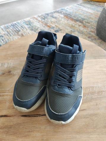 Skechers maat 39 beschikbaar voor biedingen