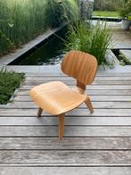 Replica LCW chair, Kinderen en Baby's, Kinderkamer | Tafels en Stoelen, Ophalen of Verzenden, Zo goed als nieuw