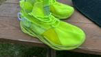 Goede gele sportschoenen 40, Sport en Fitness, Ophalen, Zo goed als nieuw