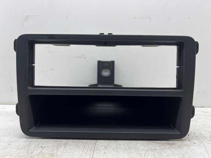 Compartiment de rangement d'un Volkswagen Golf, Autos : Pièces & Accessoires, Habitacle & Garnissage, Volkswagen, Utilisé, 3 mois de garantie