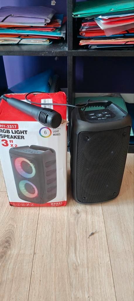 Karaoké bluetooth avec micro et lumière LED, Audio, Tv en Foto, Karaoke-apparatuur, Zo goed als nieuw, Ophalen