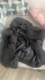 Veste prada à capuche taille M medium