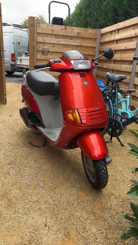 SKR 125CC, Fietsen en Brommers, Scooters | Piaggio, Ophalen