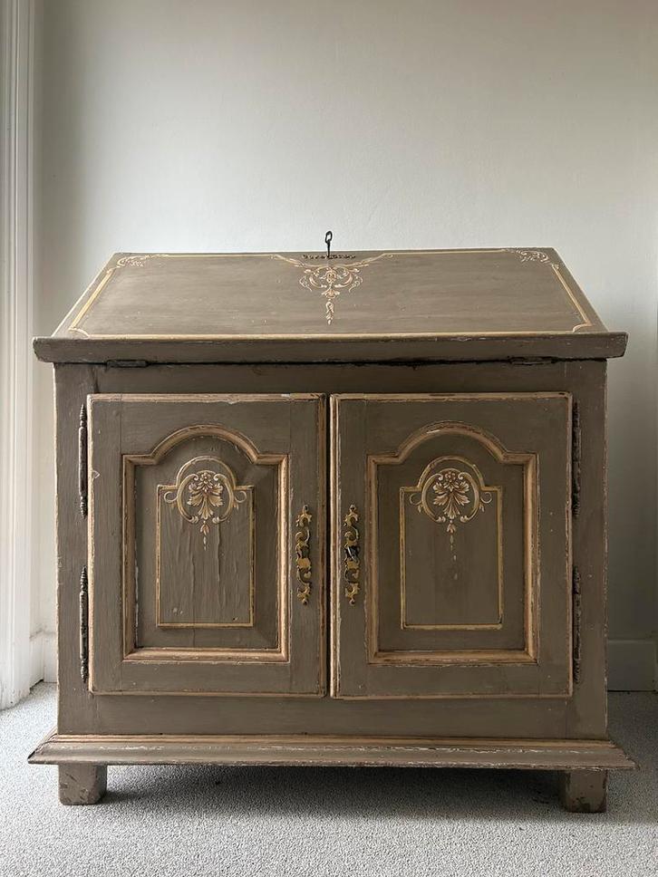 Armoire à brocante, Maison & Meubles, Armoires | Dressoirs, Utilisé, 50 à 100 cm, 25 à 50 cm, Avec tiroir(s), Avec porte(s), Avec abattant(s)