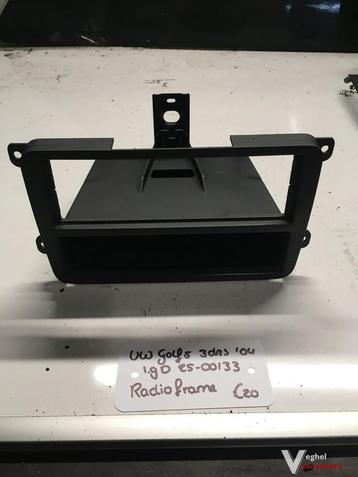 Vw Golf 5 1.9 D 3drs 2500133  Radioframe beschikbaar voor biedingen