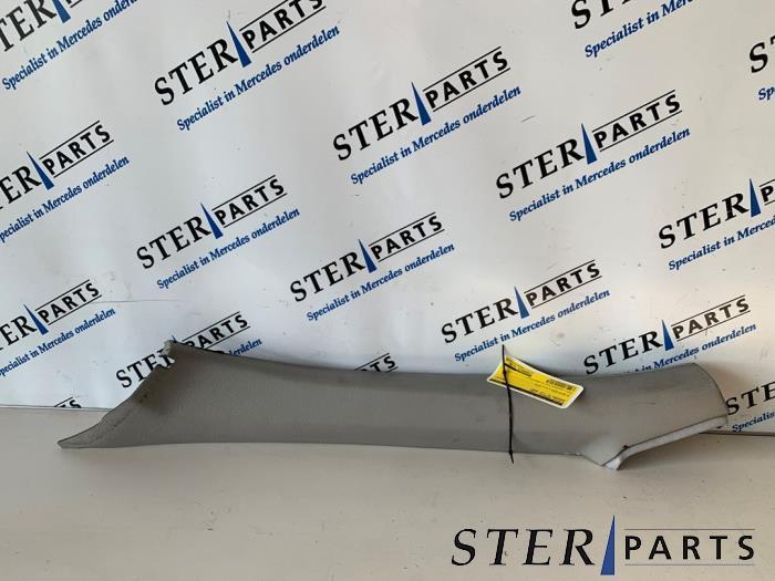 Protection montant A gauche d'un Mercedes SL, Autos : Pièces & Accessoires, Habitacle & Garnissage, Mercedes-Benz, Utilisé, 3 mois de garantie