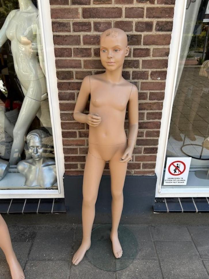 Hans Boodt etalagefiguur paspop etalagepop tiener meisje 134, Kinderen en Baby's, Overige Kinderen en Baby's, Ophalen of Verzenden