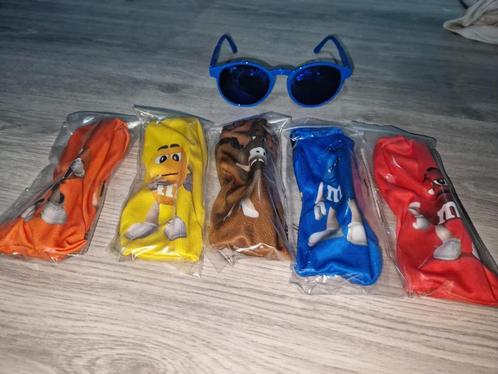 Zonnebrillen van M&M worden per stuk of per serie verkocht, Verzamelen, Complete verzamelingen en Collecties, Ophalen of Verzenden