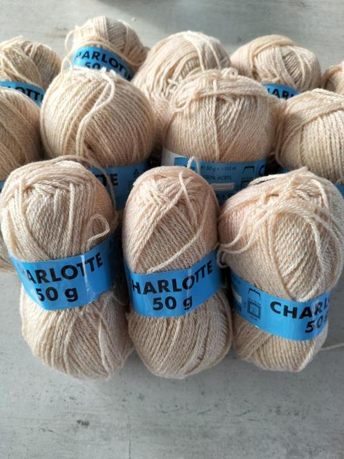 Charlotte-garenbal (12 ballen)., Hobby en Vrije tijd, Breien en Haken, Ophalen of Verzenden