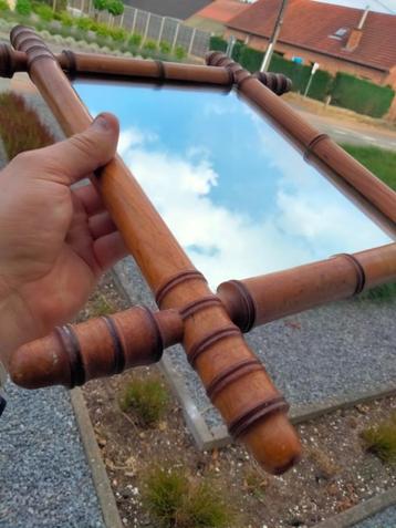 Brocante 1920s faux bamboe compact houten spiegel beschikbaar voor biedingen