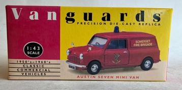 Mini Van Somerset Fire Brigade VA14012 Vanguards.   beschikbaar voor biedingen