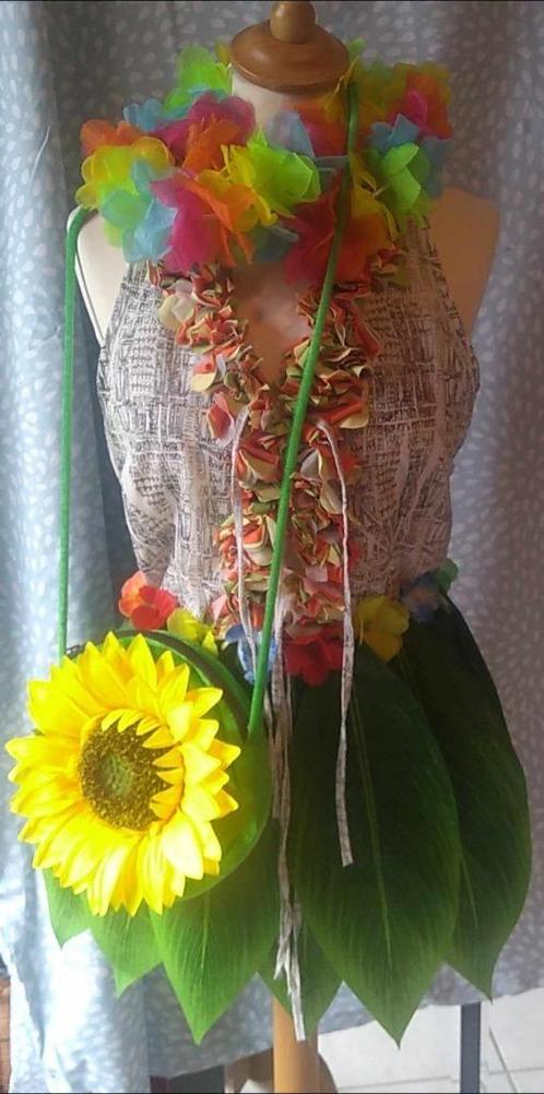 hawai rok bladeren met bloemenkransen en bloemendebardeur, Kleding | Dames, Carnavalskleding en Feestkleding, Maat 38/40 (M), Ophalen of Verzenden