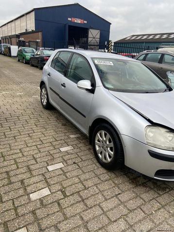 Portier volkswagen golf 5 kleur la7w rechts achtet beschikbaar voor biedingen