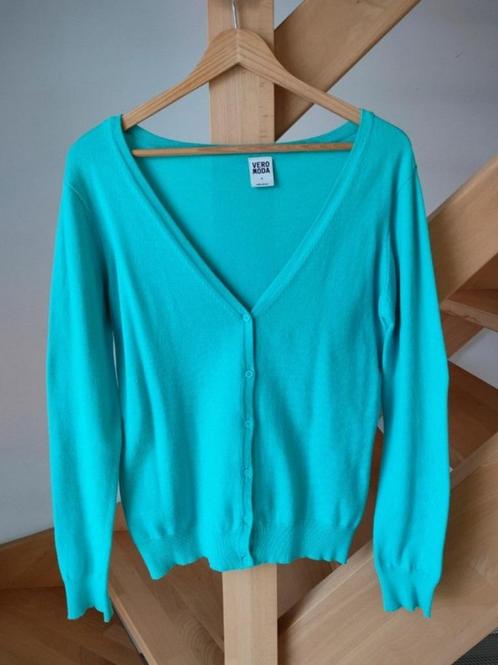 Zacht vestje voor dames of meisjes in de groei. Vero Moda. M, Kleding | Dames, Truien en Vesten, Zo goed als nieuw, Maat 38/40 (M)