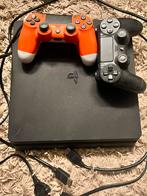 Playstation 4 slim, 2 controllers, (ALLEEN OPHALEN), Games en Spelcomputers, Ophalen, Zo goed als nieuw, Slim