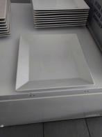 Borden te koop, Huis en Inrichting, Keuken | Servies, Ophalen, Zo goed als nieuw, Bord(en), Effen