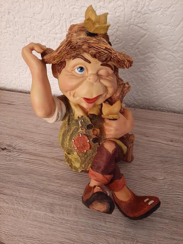 laven efteling Linder met zijn vlinders, Verzamelen, Efteling, Zo goed als nieuw, Beeldje of Poppetje, Ophalen of Verzenden