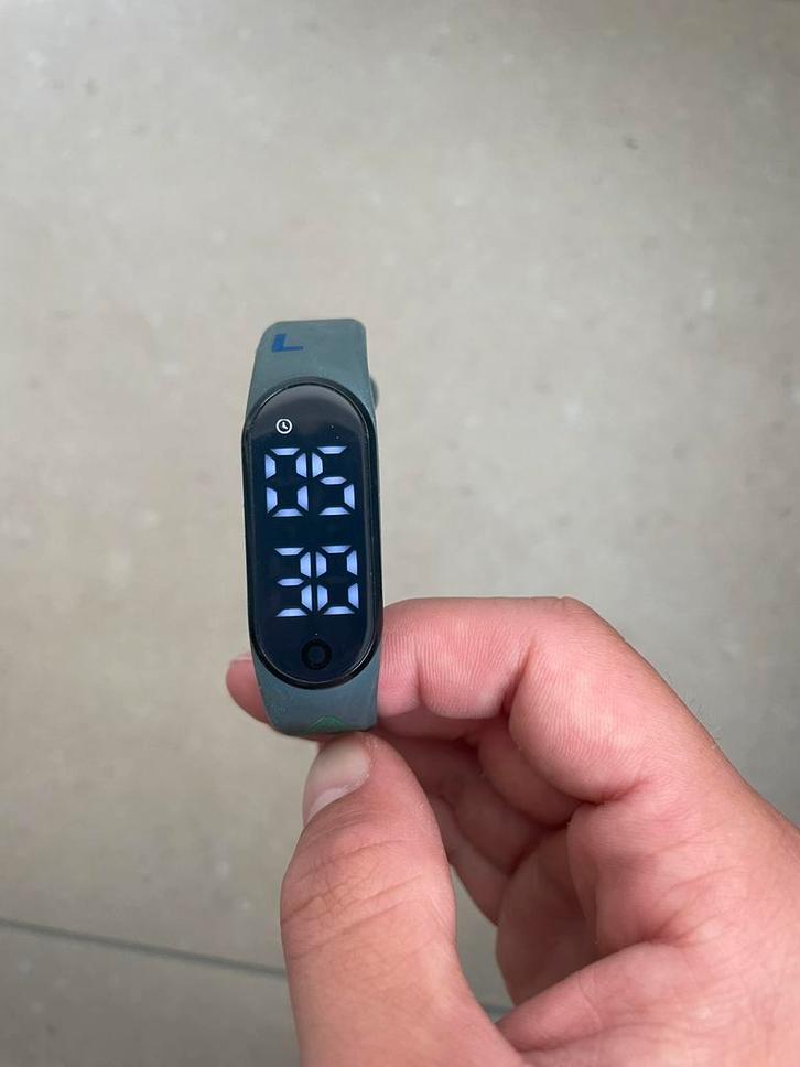 smartwatch, Handtassen en Accessoires, Smartwatches, Nieuw, Grijs, Ophalen of Verzenden