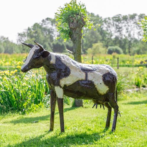 Metalen Koe - beeld gemaakt van metaal, Tuin en Terras, Tuinbeelden, Nieuw, Dierenbeeld, Metaal, Ophalen of Verzenden