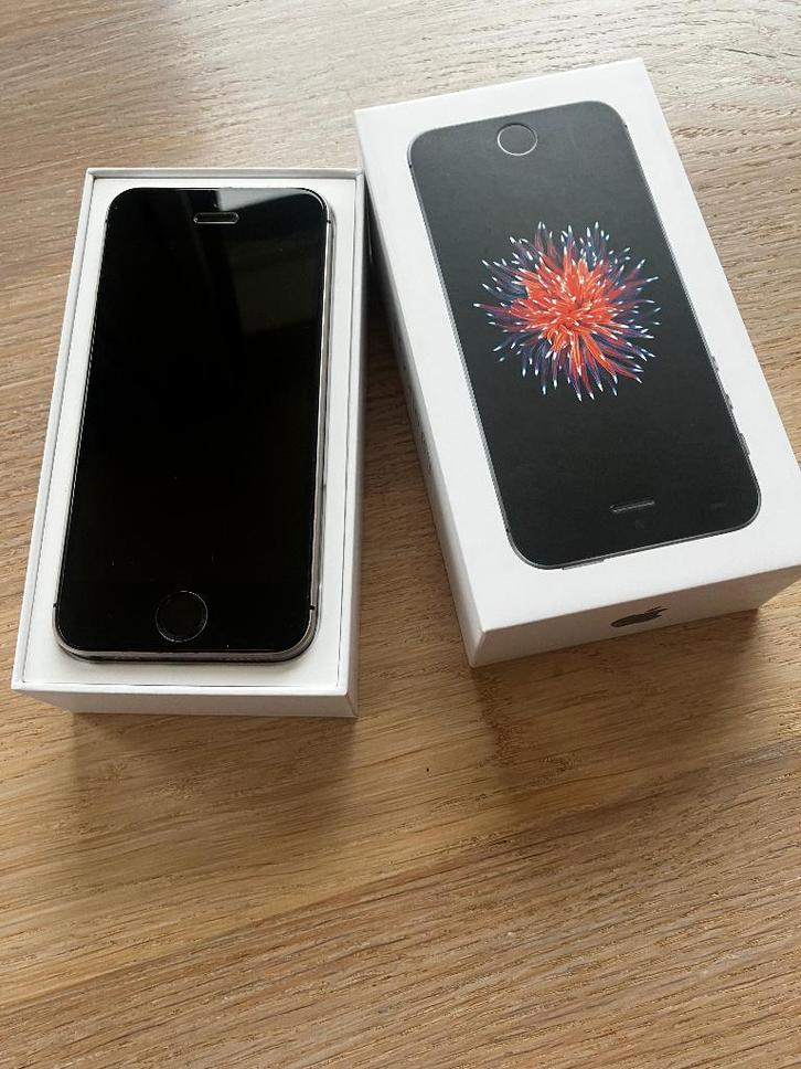 Apple iPhone SE 2016, Telecommunicatie, Mobiele telefoons | Apple iPhone, Gebruikt, 64 GB, Zonder abonnement, iPhone SE (2016)