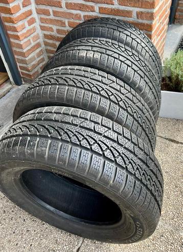 Winterbanden 215/60 r16 95h zeer gede staat weinig gebruikt beschikbaar voor biedingen