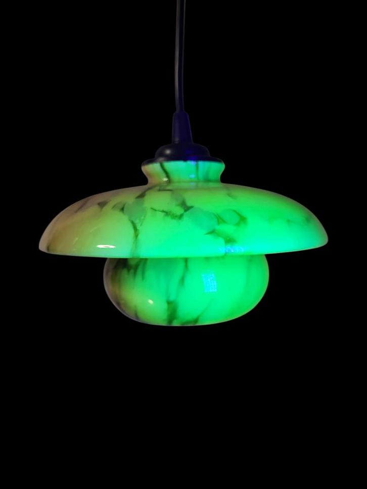 uranium hanglamp art deco, Antiek en Kunst, Antiek | Glaswerk en Kristal, Ophalen of Verzenden