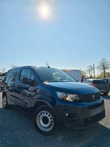 PEUGEOT PARTNER 3ZIT 8 TRAPS AUTOMAAT 130PK/AIRCO-PDC-CRUIS beschikbaar voor biedingen