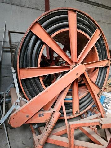 63 mm haspel, ongeveer 300 m+ slangen + pomp, Ophalen