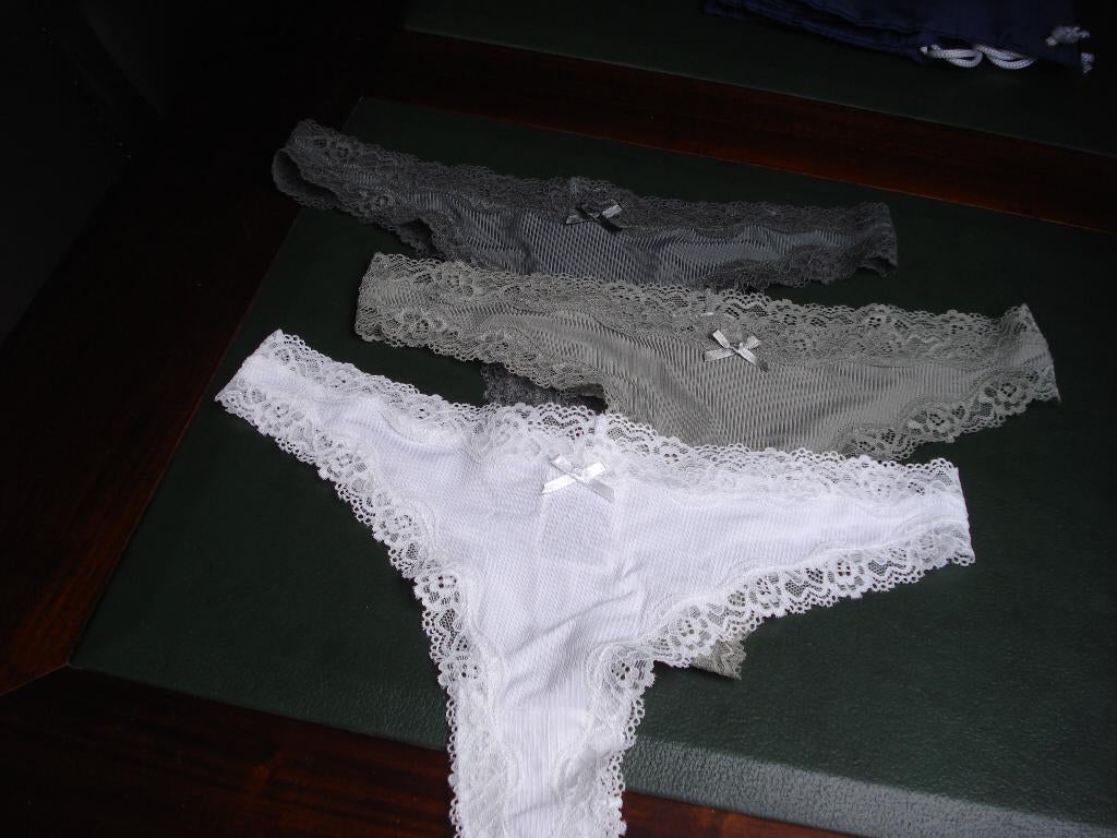 Set: 3 nieuwe H&M Brazilian slips, dames/meisjes. mt M, H&M, Enlèvement ou Envoi, Slip