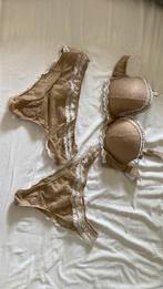 Soutien gorge beige 85D string et tanga  T38 Intimissimi, Vêtements | Femmes, Sous-vêtements & Lingerie, Beige, String