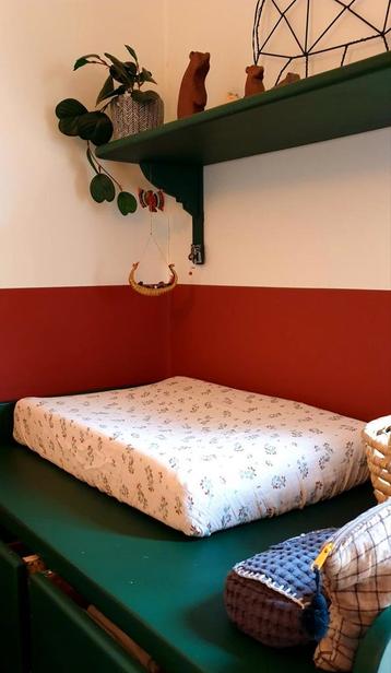 Commode kast, babykamer  beschikbaar voor biedingen