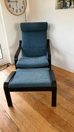Poang stoel + voetbankje zwart/blauw, Utilisé, Enlèvement ou Envoi