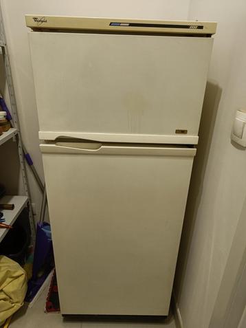 Whirlpool koelkast met apart vriesvak  beschikbaar voor biedingen