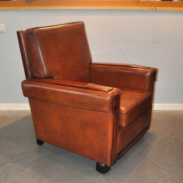 Schapenleren fauteuil in nieuwstaat., Antiquités & Art, Antiquités | Meubles | Chaises & Canapés, Enlèvement ou Envoi