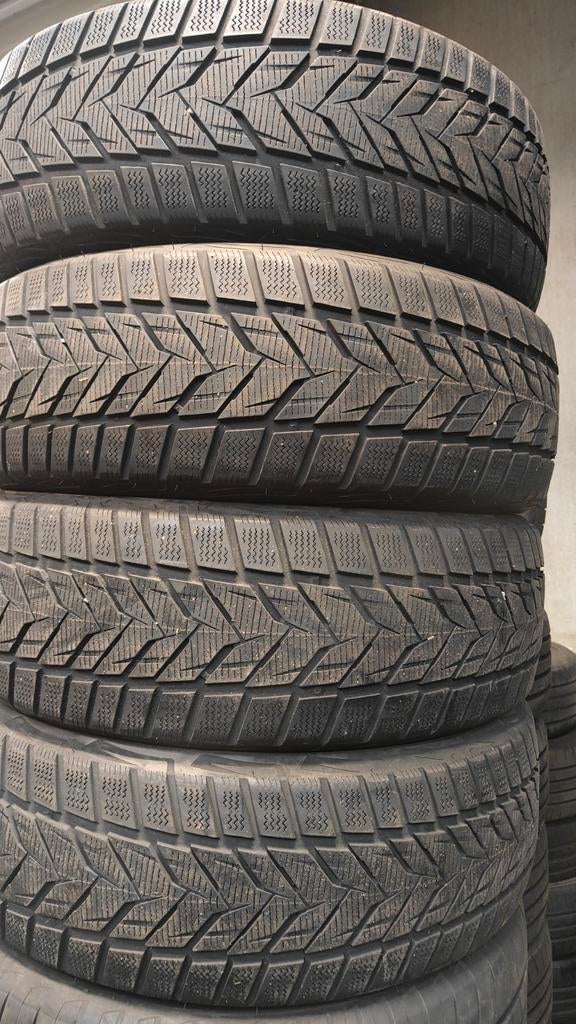215/55r18 Vredestein 50€ per stuk met montage en balanceren, Auto diversen, Autosport-onderdelen, Ophalen