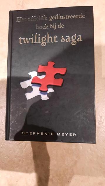 Officiële geïllustreerde boek bij de Twilight saga beschikbaar voor biedingen