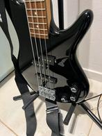 Guitare basse Ibanez avec ampli, Musique & Instruments, Instruments à corde | Guitares | Basses, Enlèvement, Comme neuf