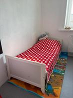 Kinderbed met maatras+ kleerkast, Ophalen, Zo goed als nieuw