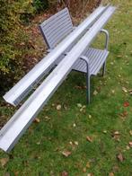 Metal studs, Enlèvement