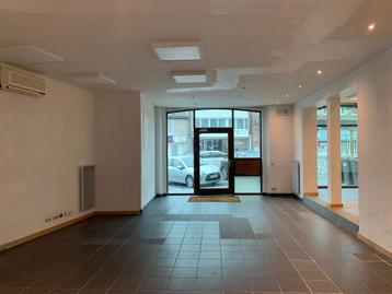 Commerce à louer à Beauraing beschikbaar voor biedingen