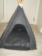 Tente Tipi /  Niche pour chat et  pour petits chiens, Dieren en Toebehoren, Ophalen of Verzenden, Zo goed als nieuw, Vilt