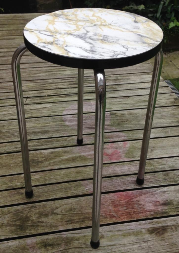 TABOURET, Huis en Inrichting, Krukjes, Gebruikt, Overige materialen, Ophalen of Verzenden