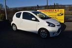 Toyota Aygo 1.0i Active ***12M GARANTIE***, Auto's, Toyota, Zwart, Adaptieve lichten, Overige brandstoffen, Wit